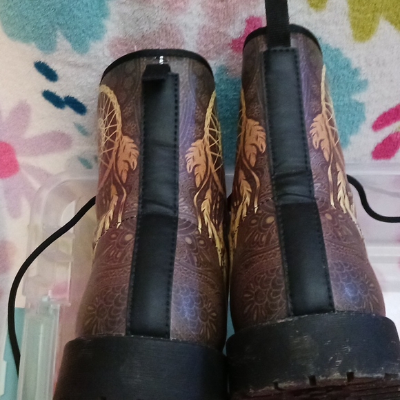 Cool Kicks boots - Picture 6 of 7